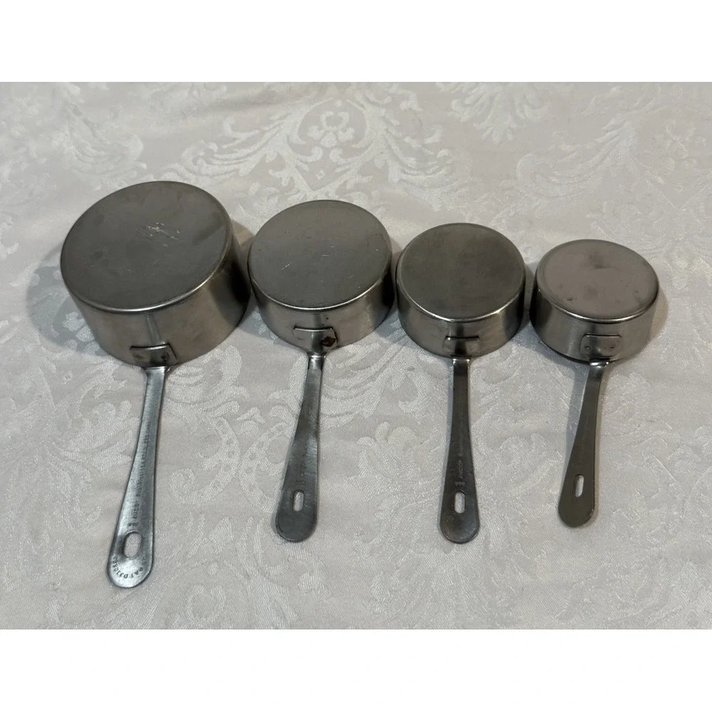 Amco 864 4 Measuring Cups 1/4, 1/3,  1/2,  1 Stainless‎ Steel 1/4 Handle Twisted